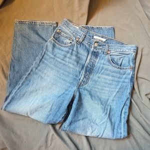 Levi's | Ribcage Straight Medium Wash Highrise Jeans W30L27